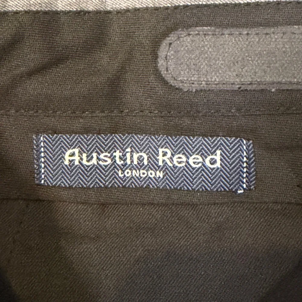 Austin Reed Super 100's Wool Dress Pants Men's 36x30 Gray Pleated Trousers